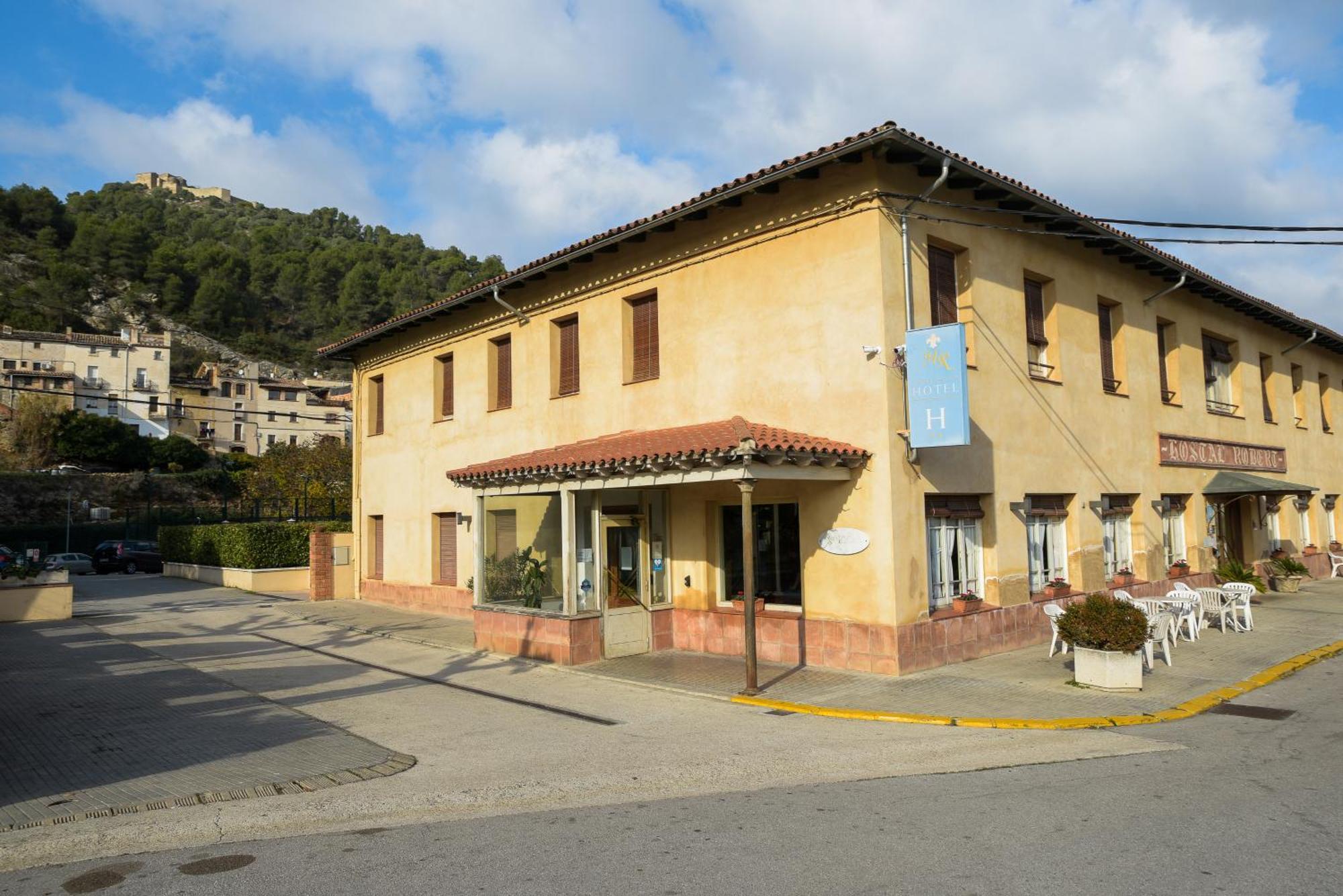 Hotel Robert La Pobla de Claramunt Kültér fotó