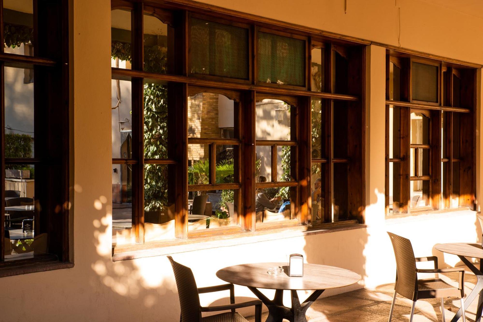 Hotel Robert La Pobla de Claramunt Kültér fotó