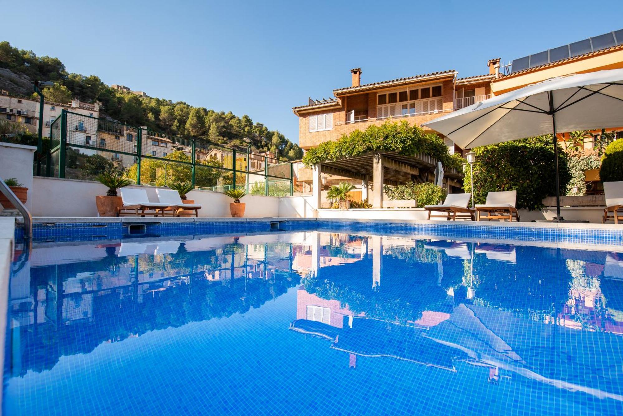 Hotel Robert La Pobla de Claramunt Kültér fotó