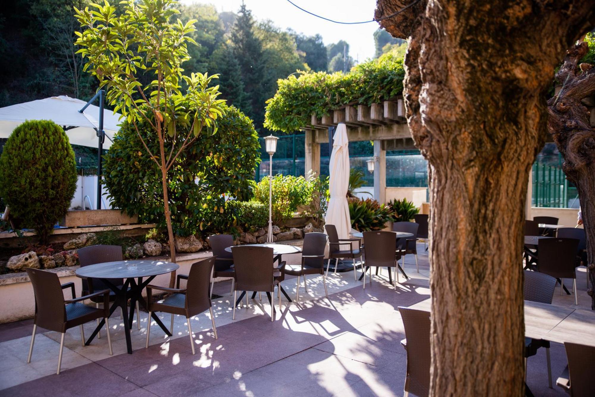 Hotel Robert La Pobla de Claramunt Kültér fotó