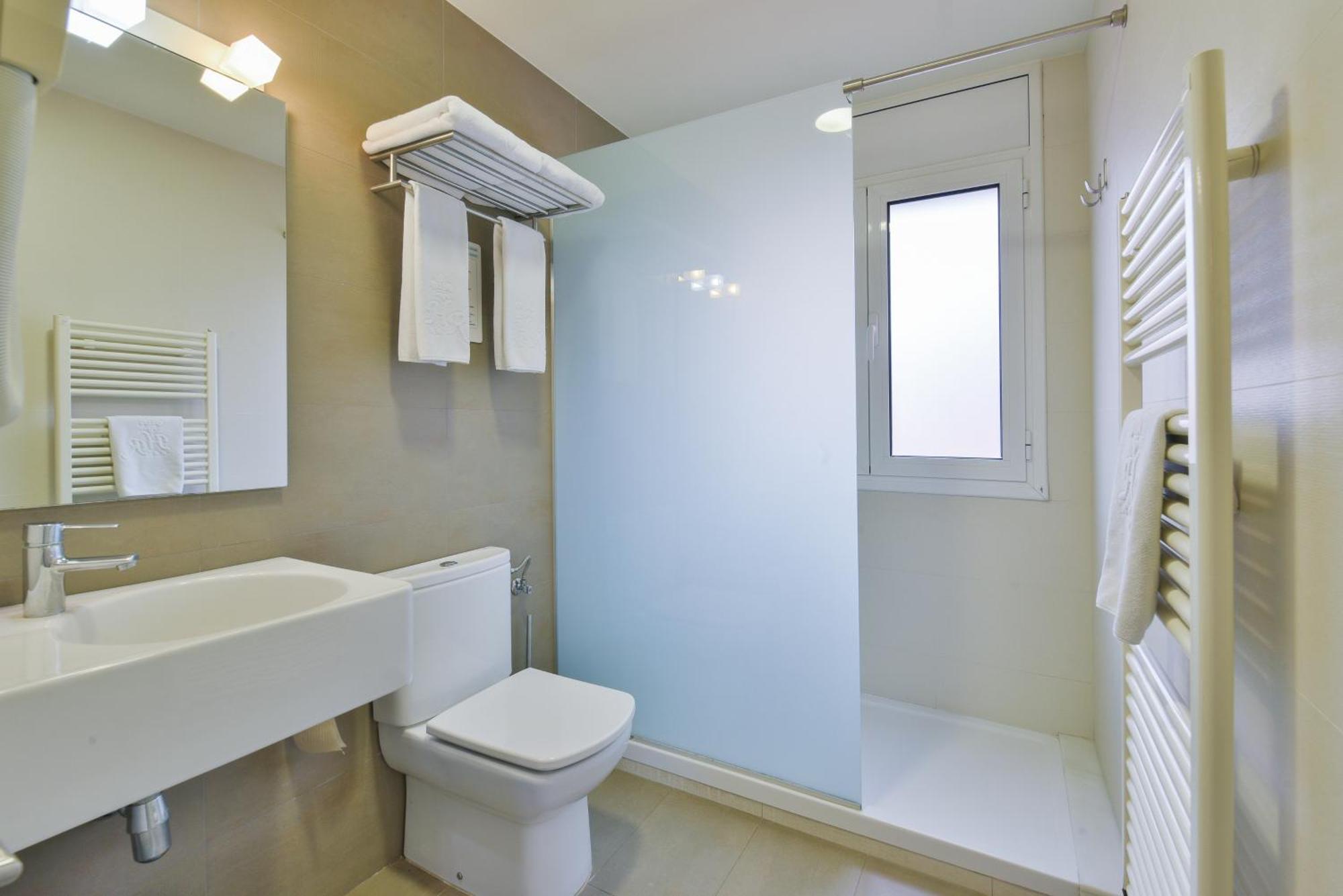 Hotel Robert La Pobla de Claramunt Kültér fotó