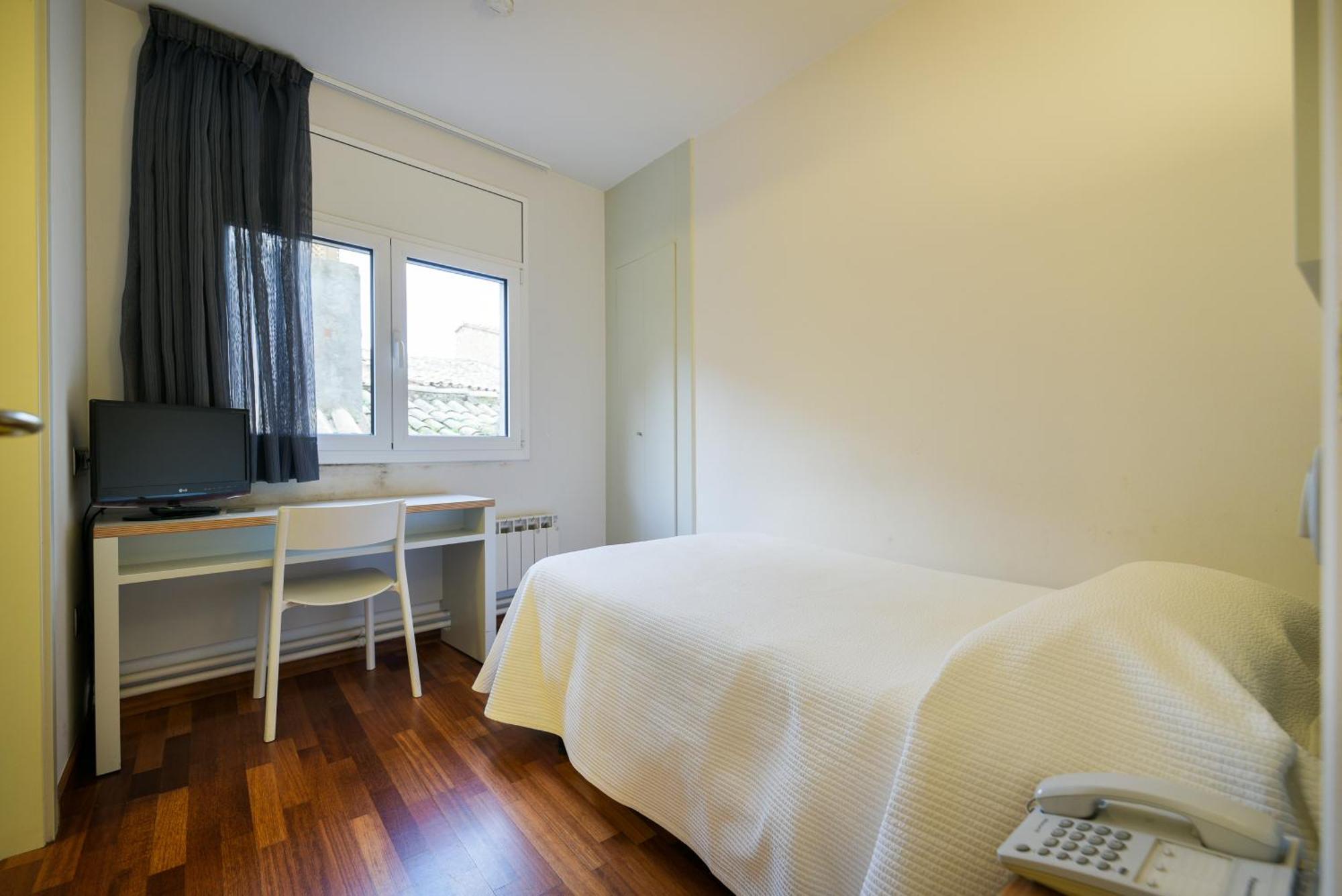 Hotel Robert La Pobla de Claramunt Kültér fotó