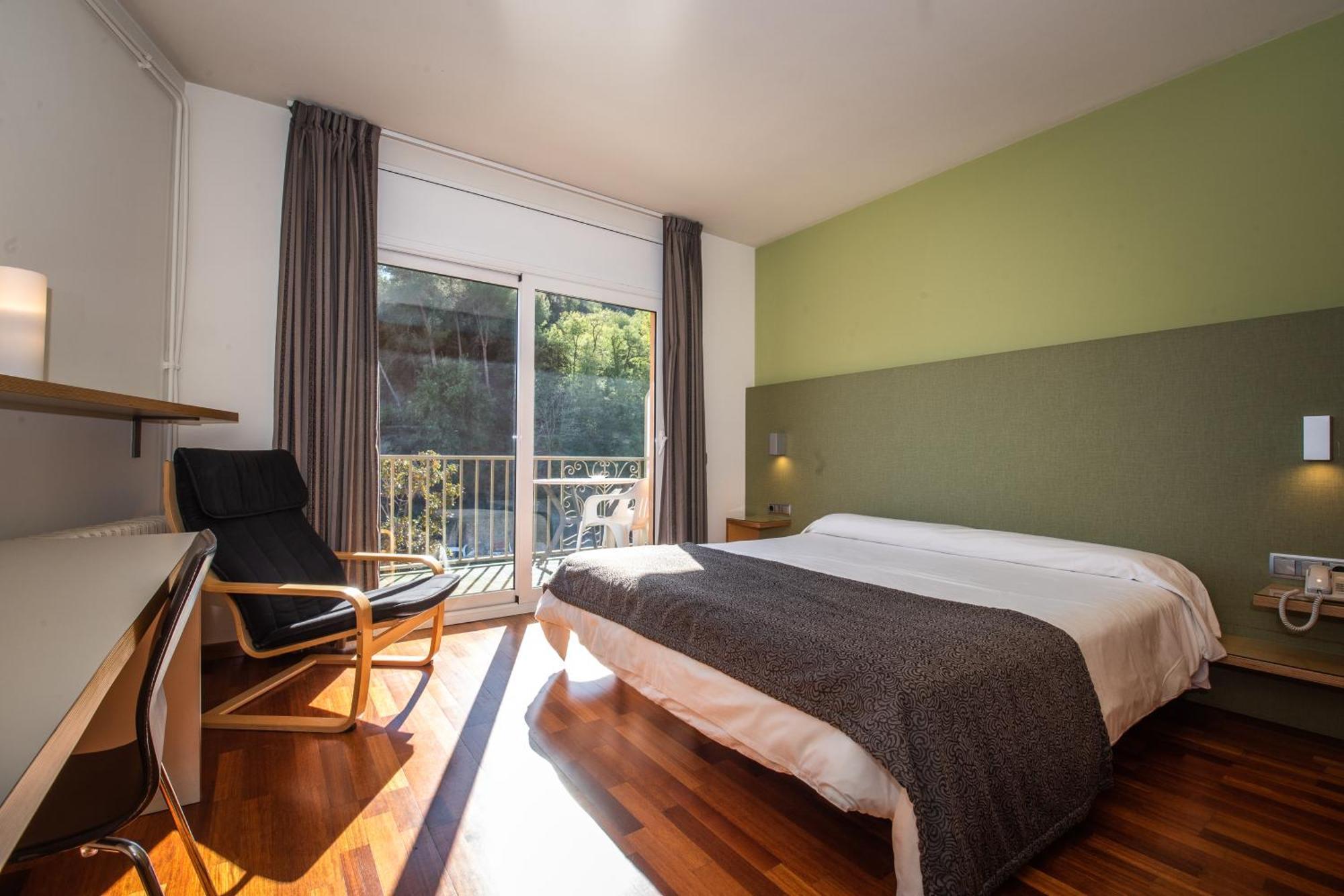 Hotel Robert La Pobla de Claramunt Kültér fotó